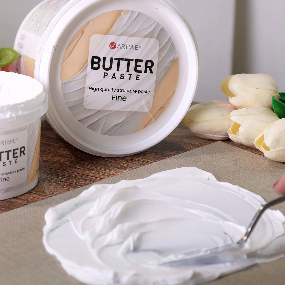 Secchielli di pasta ARTMIE Butter Fine, primo piano della confezione e del coperchio