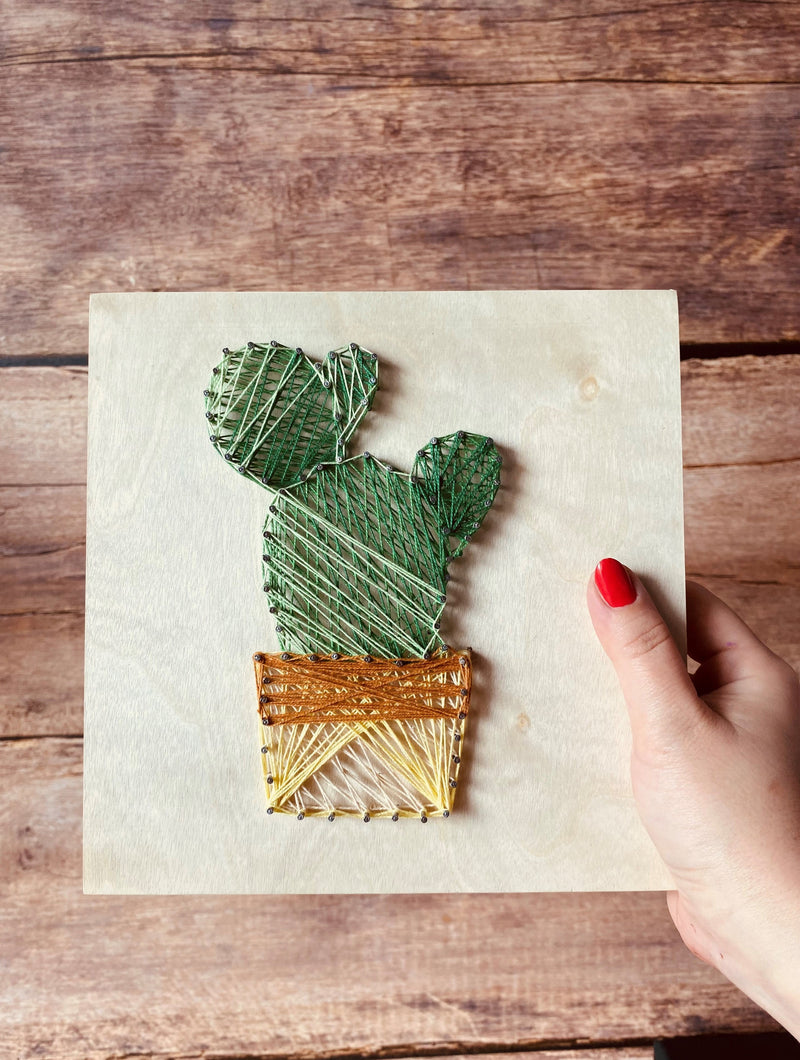 Quadro con chiodi e filo - crea una decorazione originale