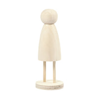 Figura decorativa in legno su piedistallo