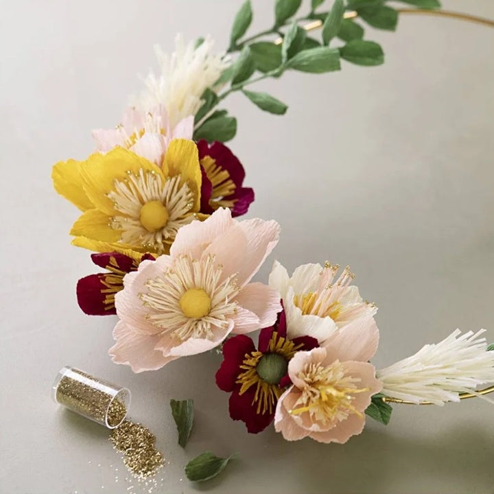 Set creativo | Corona di carta crespa con fiori