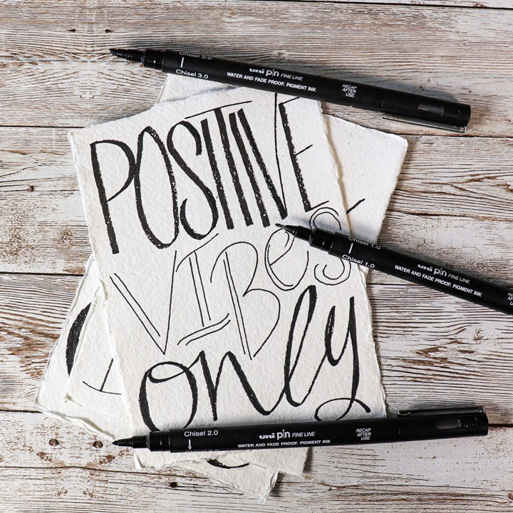 Set di UNI PIN fineliner Pennarelli calligrafici 8 pezzi